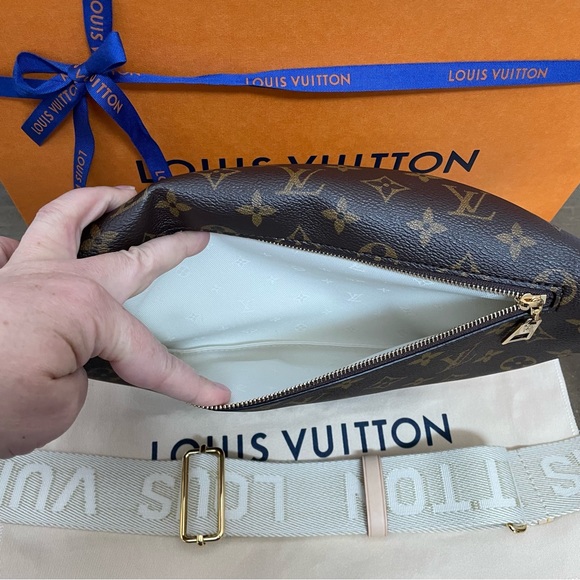Louis Vuitton High Rise Bumbag - Picture 8 of 13